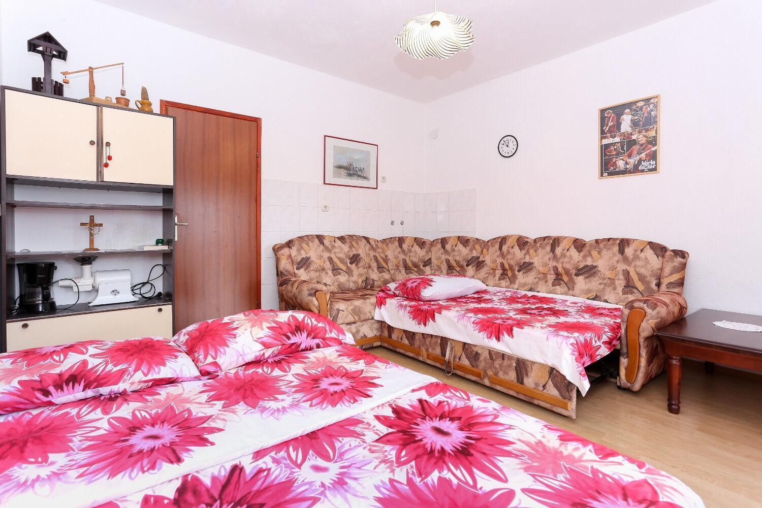 Holiday Home Marcelo-With Terrace Vinišće Buitenkant foto