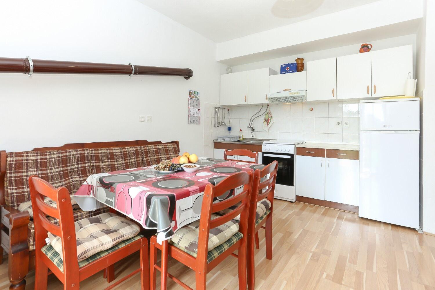 Holiday Home Marcelo-With Terrace Vinišće Buitenkant foto