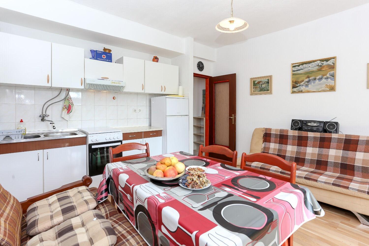 Holiday Home Marcelo-With Terrace Vinišće Buitenkant foto